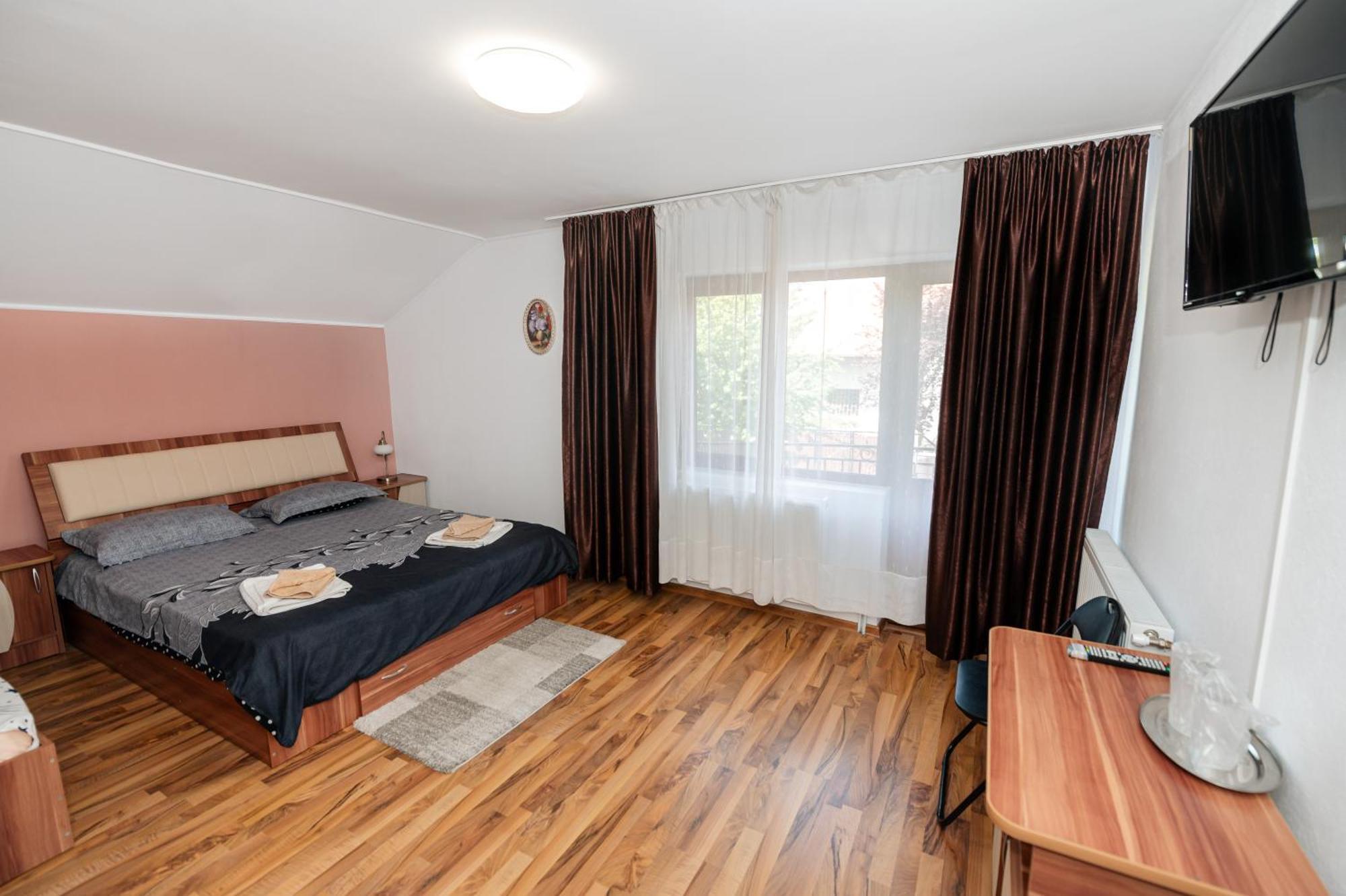 Hotel Casa Alex Călimăneşti Extérieur photo