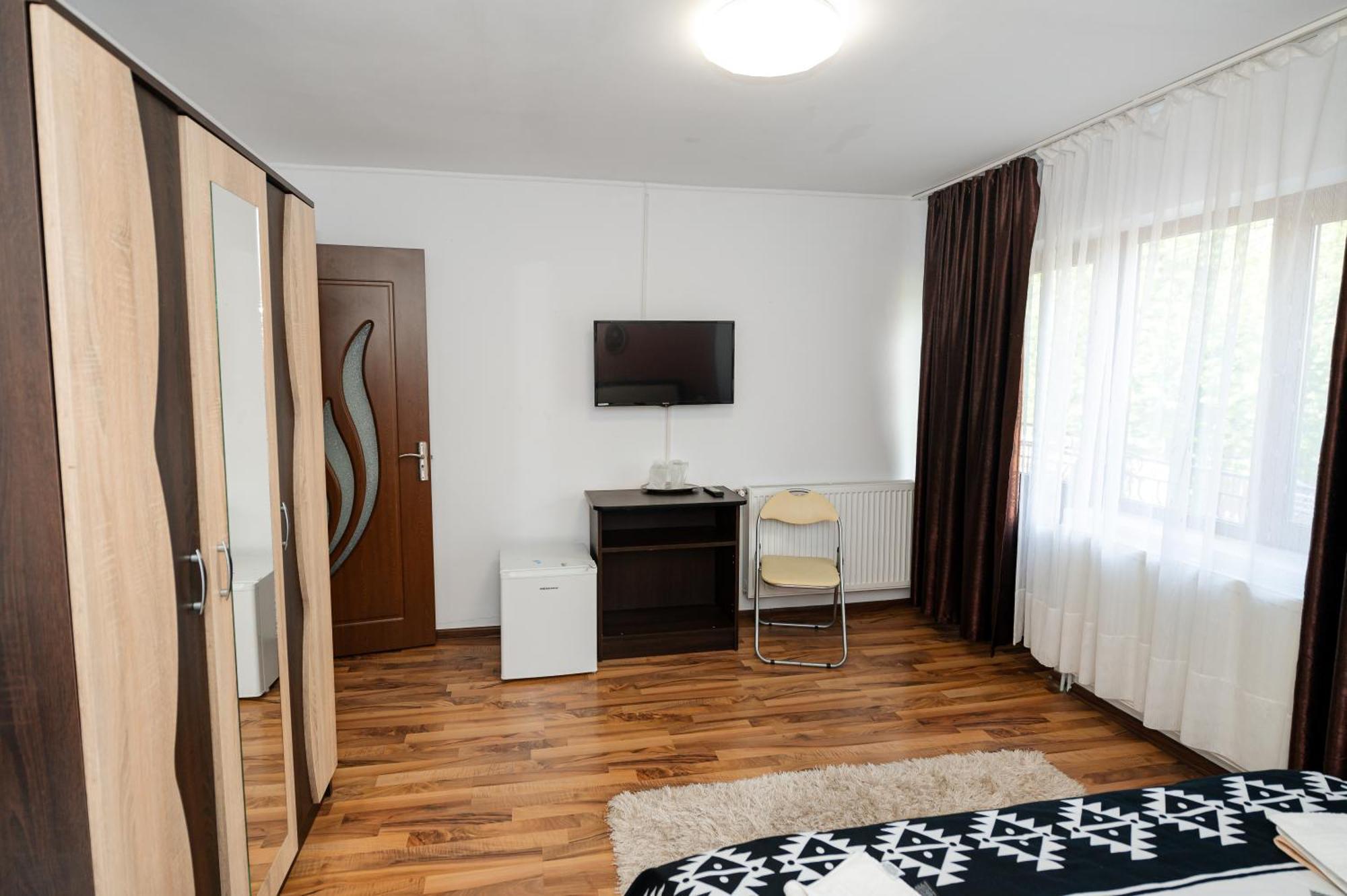 Hotel Casa Alex Călimăneşti Extérieur photo