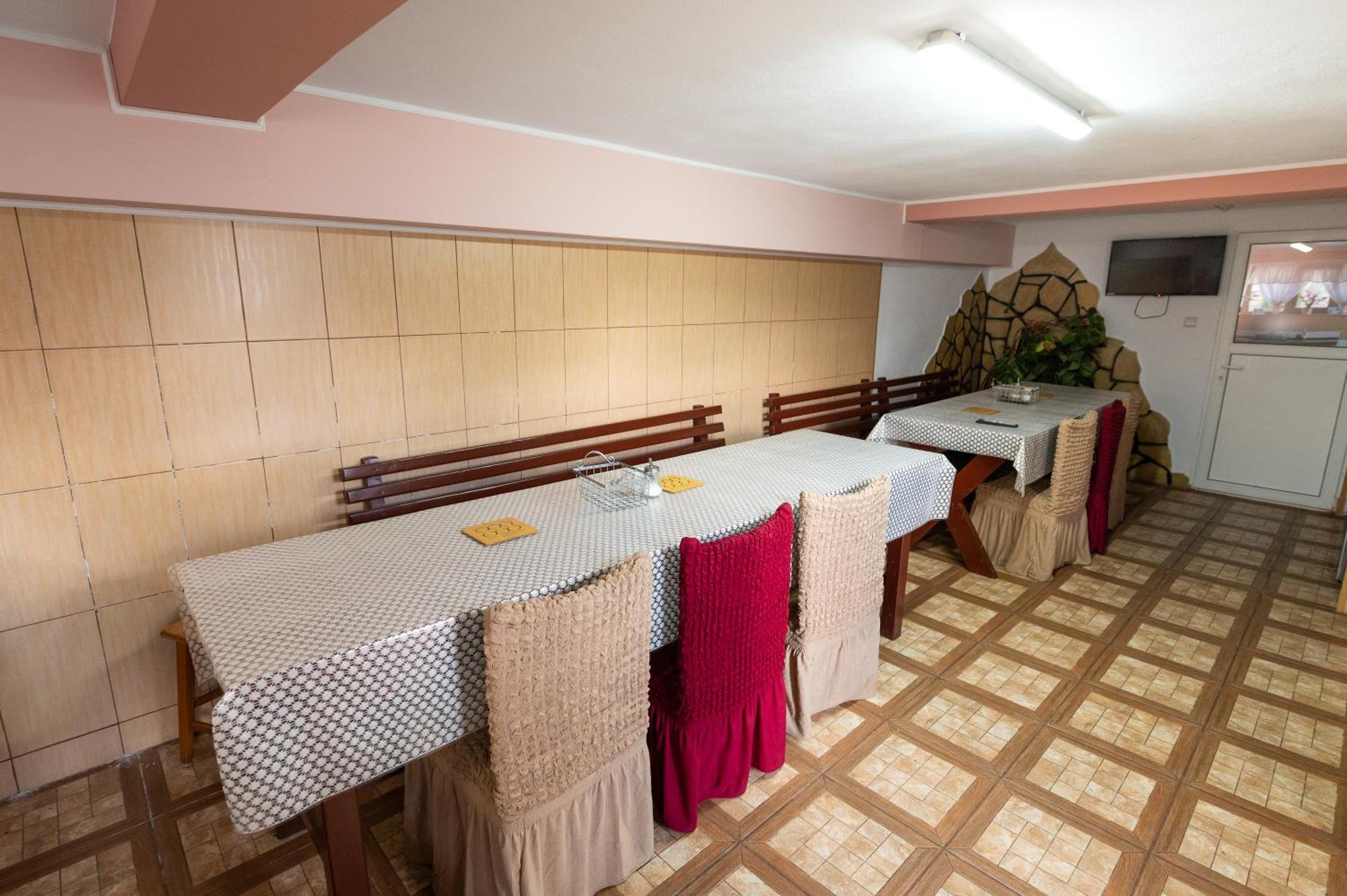 Hotel Casa Alex Călimăneşti Extérieur photo
