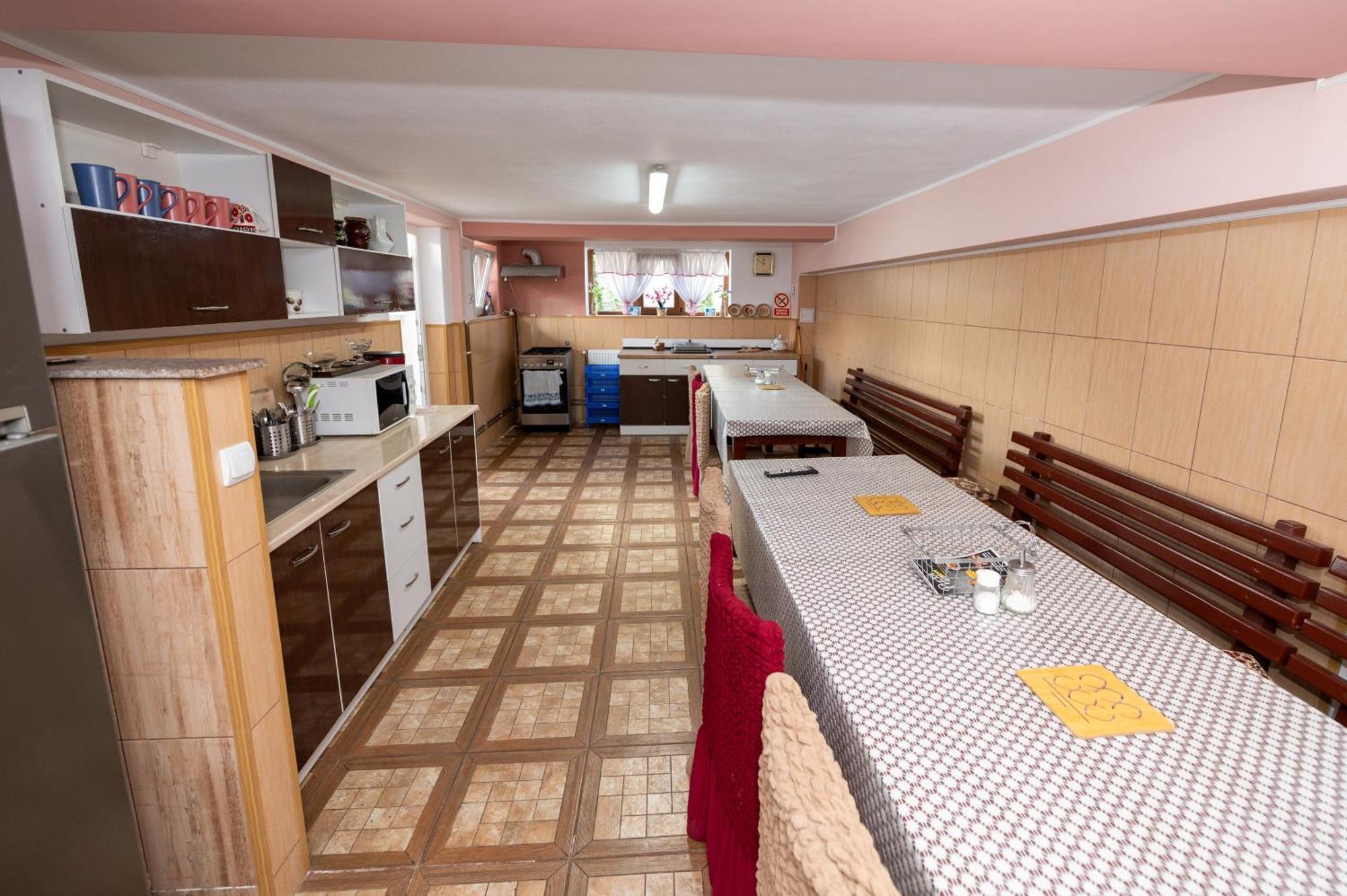 Hotel Casa Alex Călimăneşti Extérieur photo